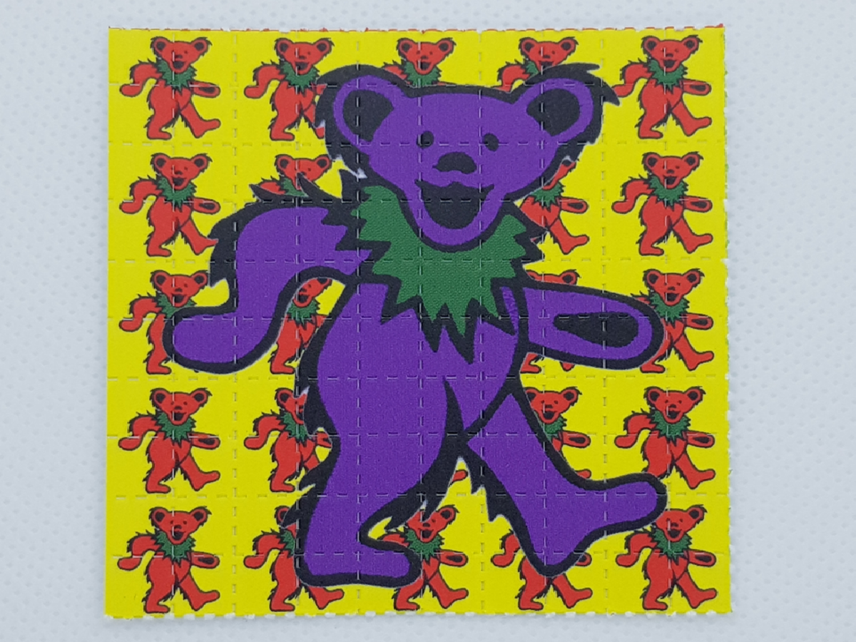 Grateful Dead - Dancing Trippy Bears Size Medium Black Tie Dye Acid Wash  Tee NEW